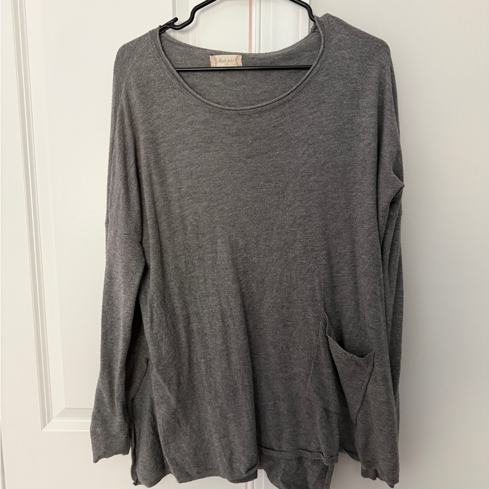 Altar'd State Gray Long Sleeve Sweatshirt